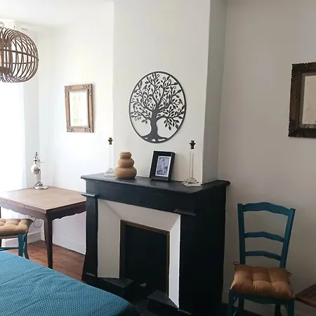 Maison De